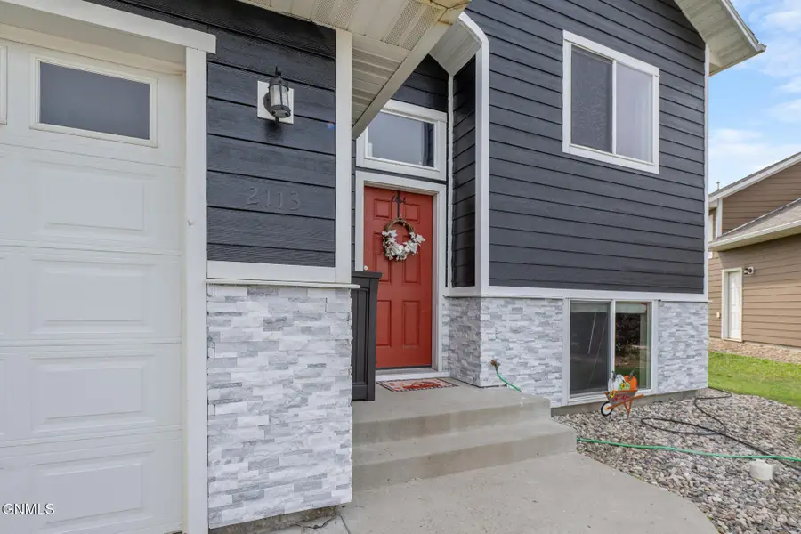 2113 23rd Street W, Williston, ND 58801 - #2