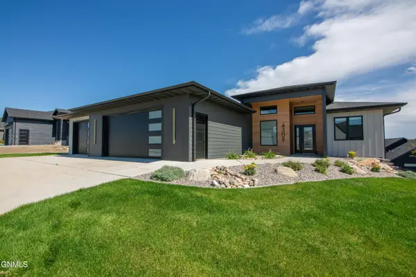4309 Elk Ridge Drive, Bismarck, ND 58503