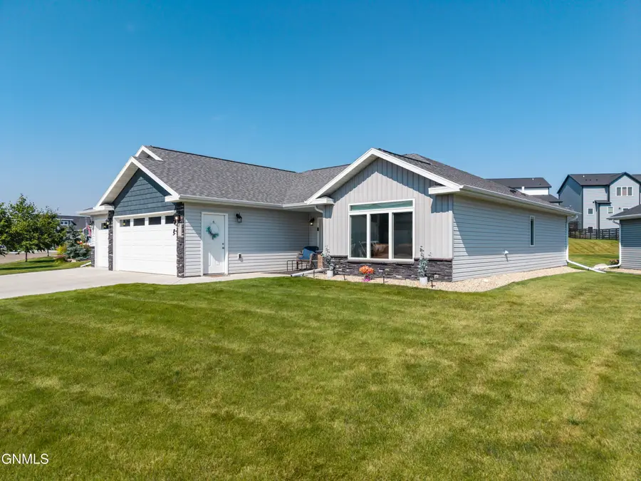 4813 Cornice Loop, Bismarck, ND 58503 - #2