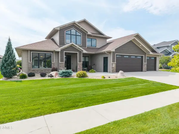 1011 Reserve Lane, Bismarck, ND 58503