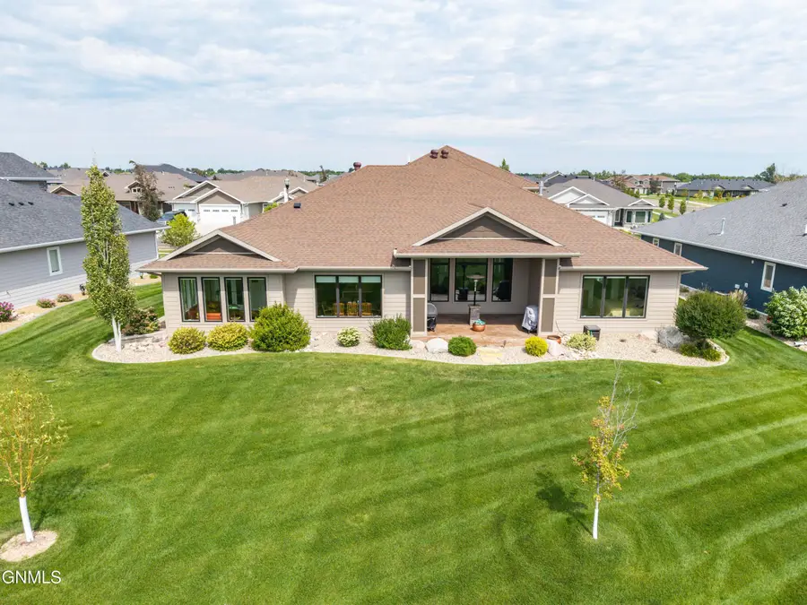 1011 Reserve Lane, Bismarck, ND 58503 - #2