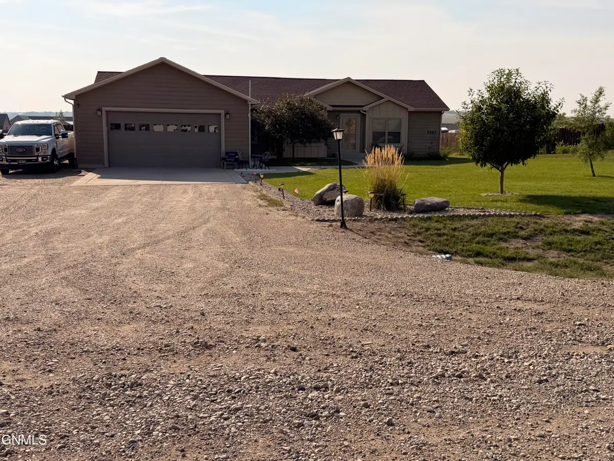5467 Nicholas Avenue, Williston, ND 58801 - #1