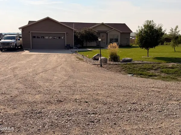 5467 Nicholas Avenue, Williston, ND 58801