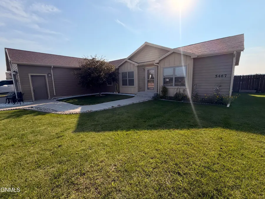 5467 Nicholas Avenue, Williston, ND 58801 - #3