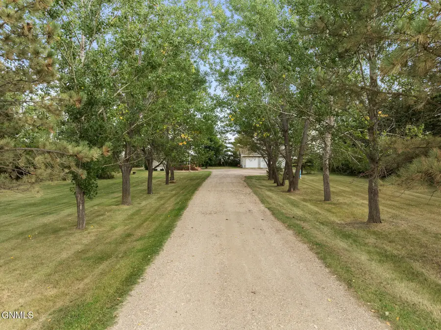 6574 Highway 40, Tioga, ND 58852 - #2