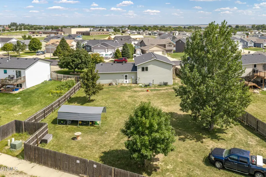 4409 Lewis Road Nw, Mandan, ND 58554 - #2