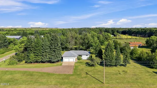 2605 Kent Drive, Bismarck, ND 58503
