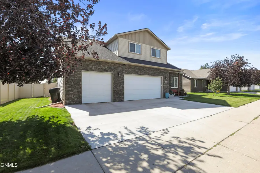 1731 25th Street W, Williston, ND 58801 - #3