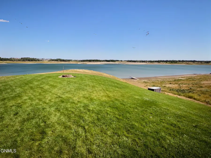 1296 41x Avenue Nw, Garrison, ND 58540 - #2