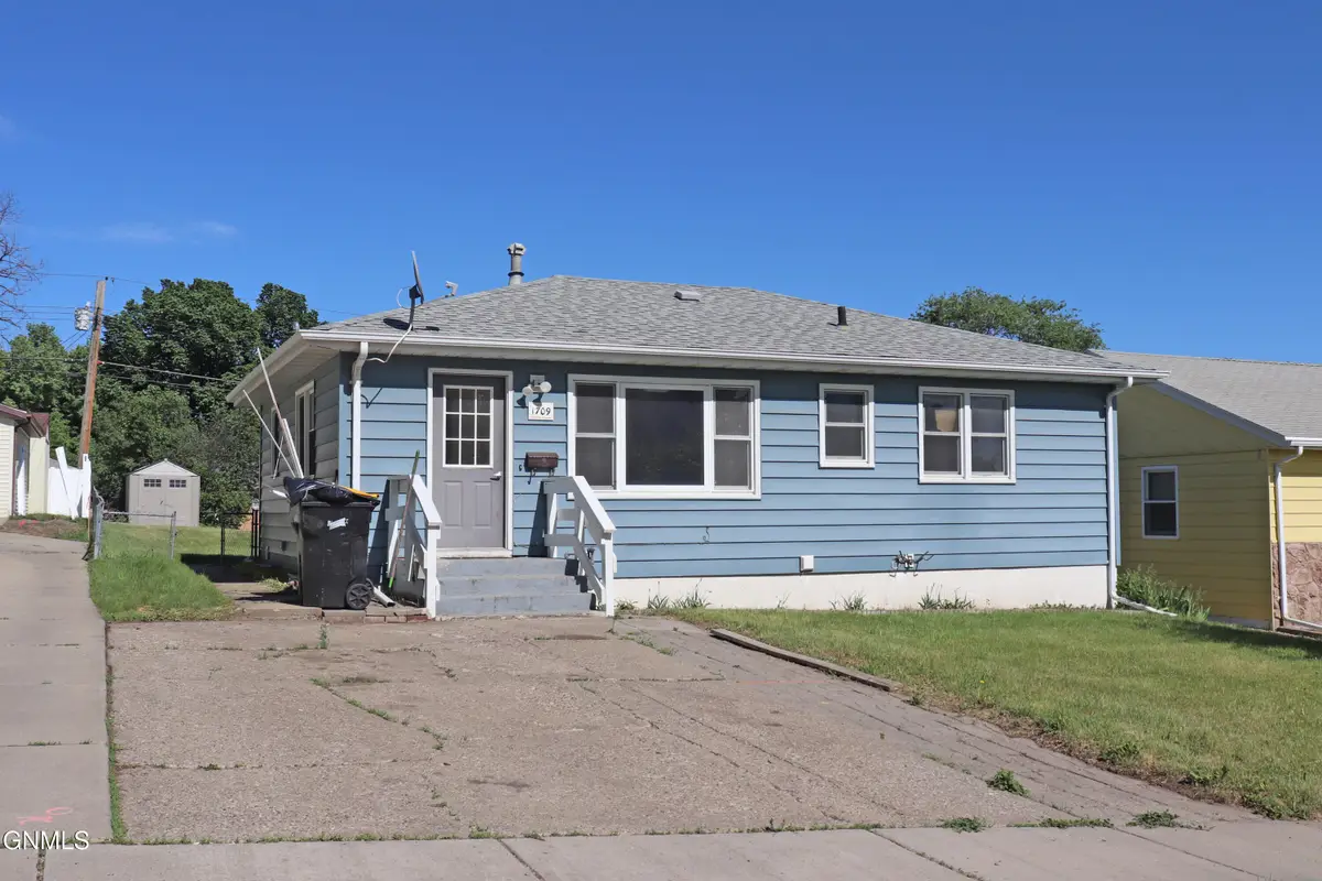 1709 N 14th Street, Bismarck, ND 58501 - #1