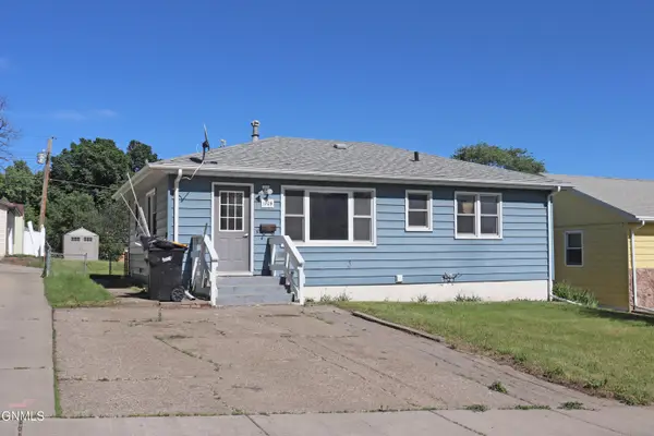 1709 N 14th Street, Bismarck, ND 58501
