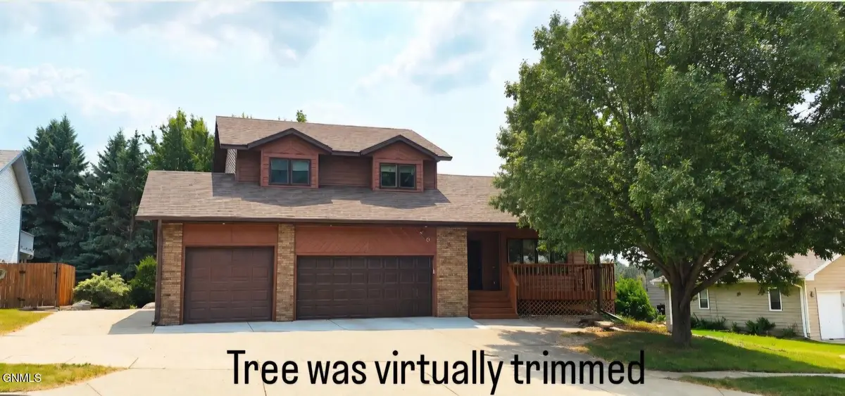 519 Buckskin Avenue, Bismarck, ND 58503 - #1