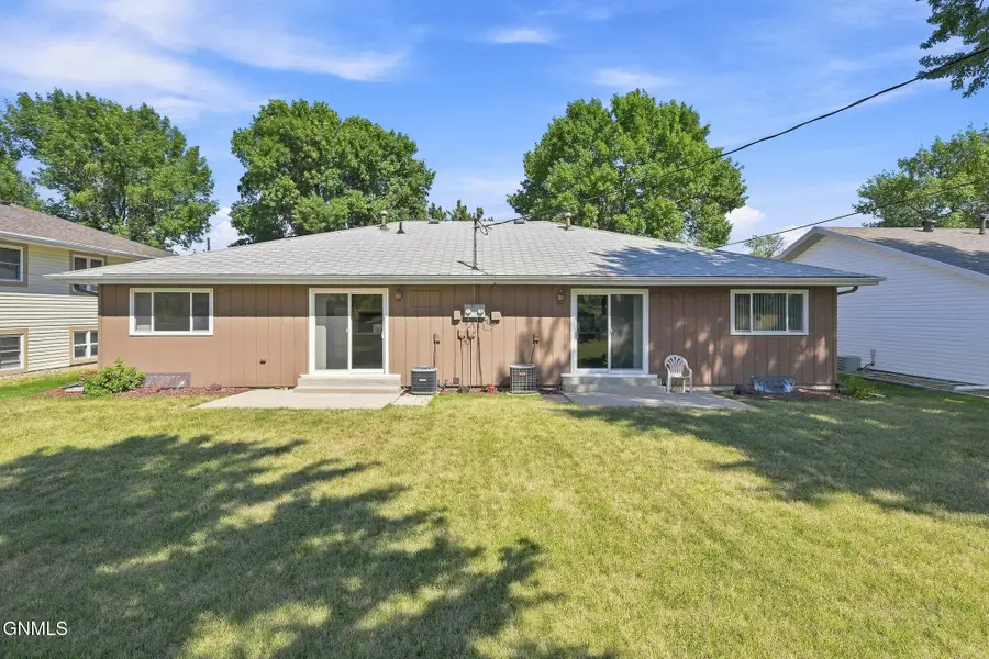 507/509 Interstate Avenue E, Bismarck, ND 58503 - #2