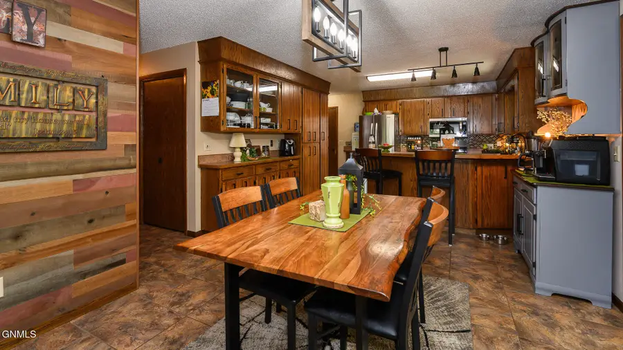 4101 W Heart Road, Bismarck, ND 58504 - #2