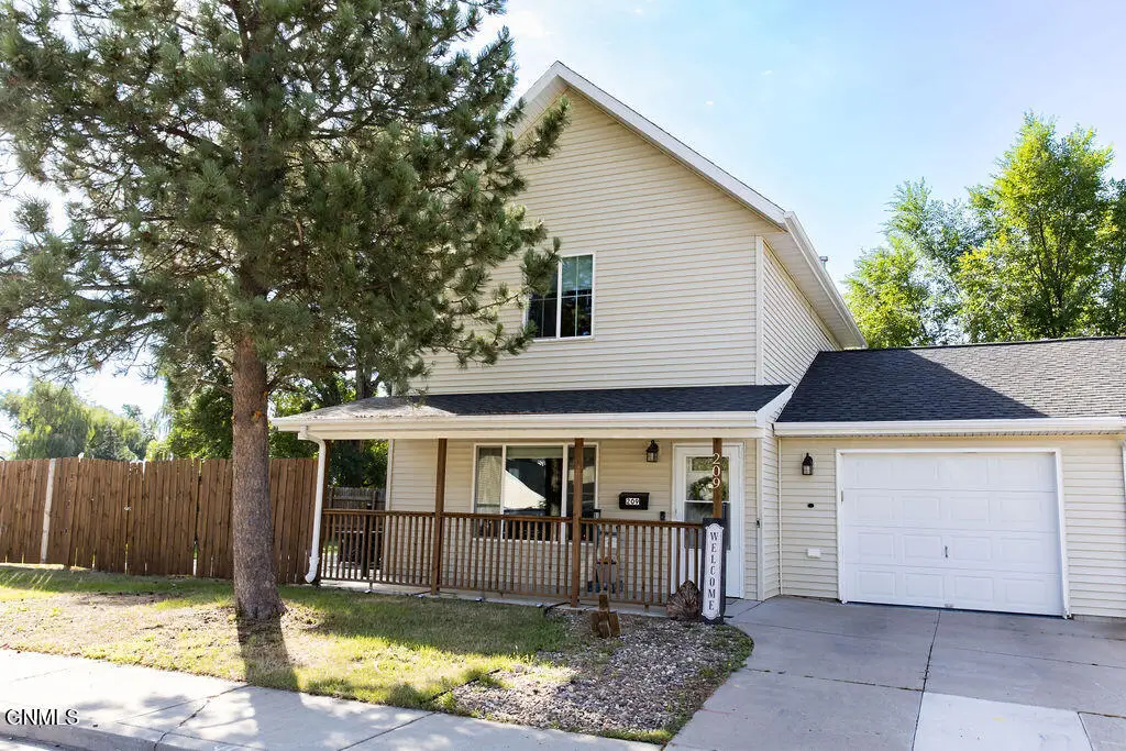 209 5th Street Ne, Mandan, ND 58554 - #1