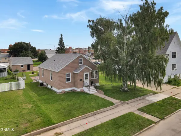 408 Washington Avenue, Williston, ND 58801