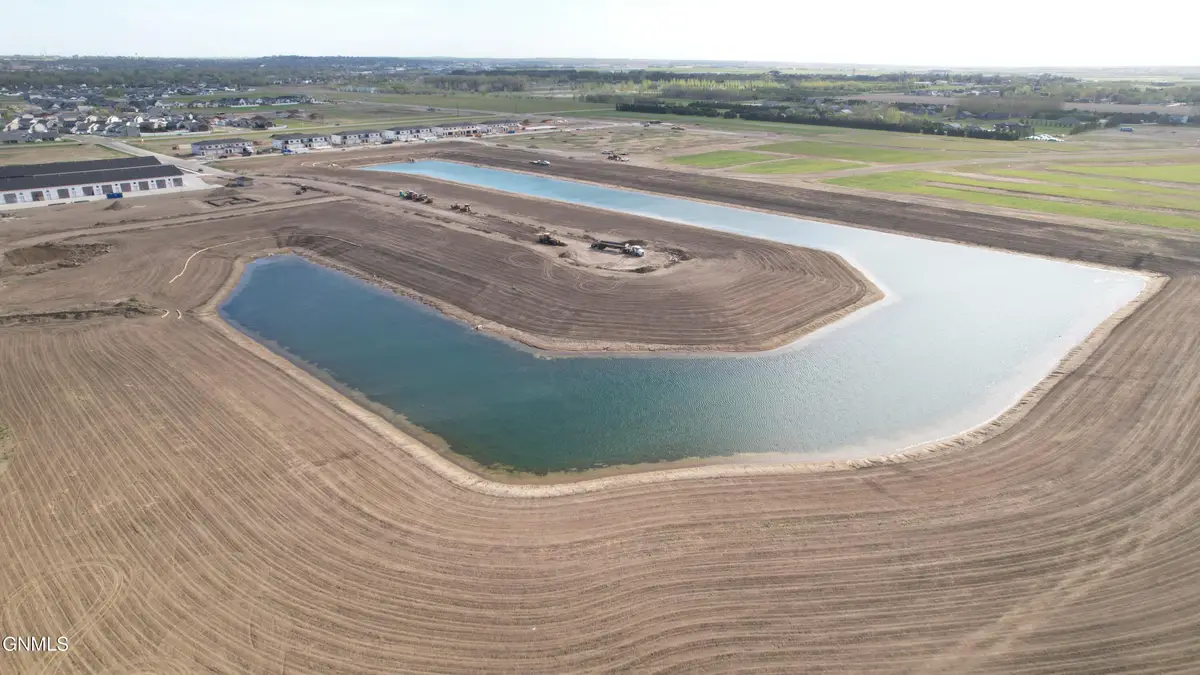 40 Rutland Circle, Bismarck, ND 58504 - #1