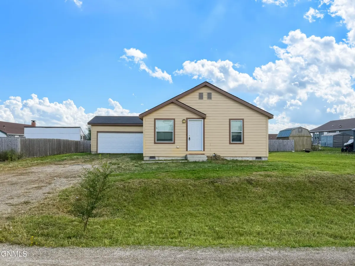 13844 Charlson Street Nw, Williston, ND 58801 - #1