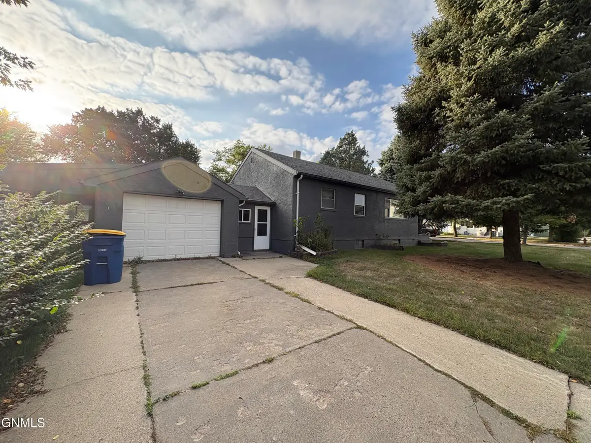 336 Main, Ellendale, ND 58436 - #1