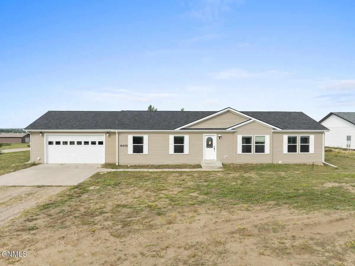 5475 Nicholas Avenue, Williston, ND 58801 - #1