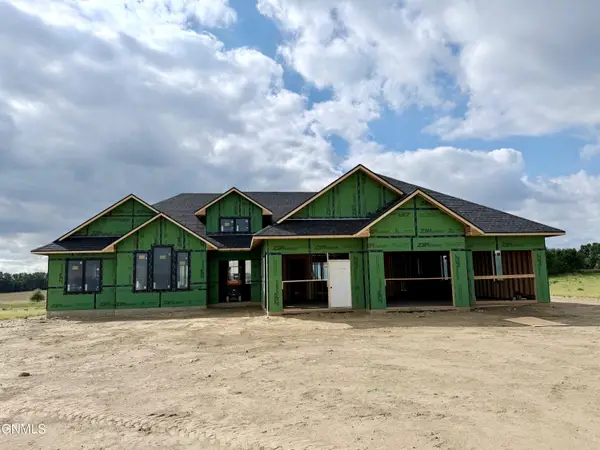 14007 Acadia Drive, Bismarck, ND 58503