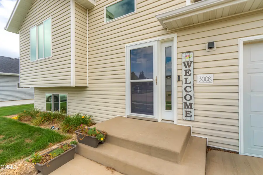 3008 Belgian Bend Se, Mandan, ND 58554 - #2