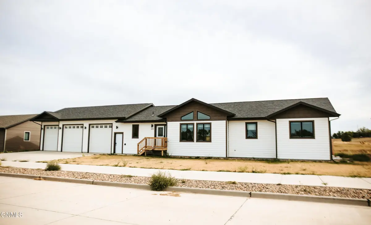 201 11th Avenue Nw, Watford City, ND 58854 - #1
