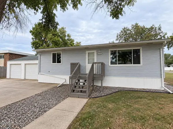 216 2nd Avenue Sw, Mandan, ND 58554