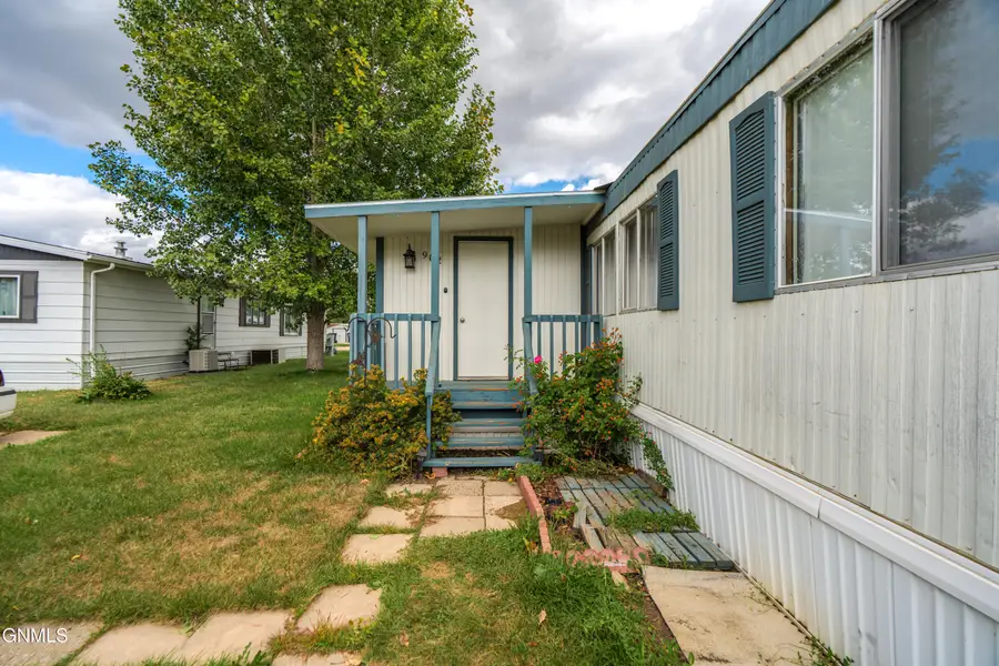 902 S Frontier Trail, Mandan, ND 58554 - #3
