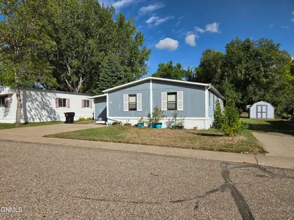 2500 Centennial Road #Lot 79, Bismarck, ND 58503