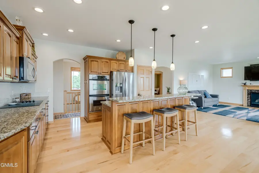 4701 Boulder Ridge Road, Bismarck, ND 58503 - #2