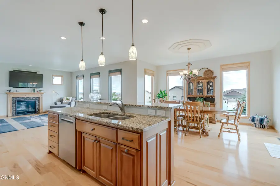 4701 Boulder Ridge Road, Bismarck, ND 58503 - #3
