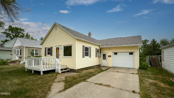 314 1st Avenue Nw, Hazen, ND 58545