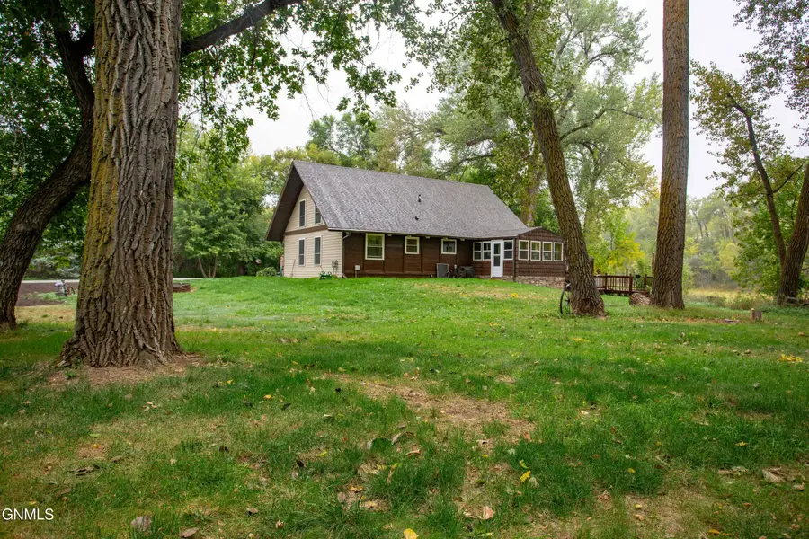 7649 Dogwood Drive, Bismarck, ND 58504 - #3