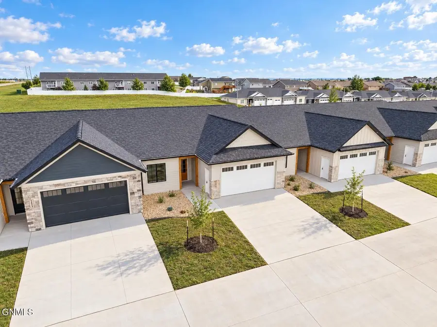 5619 Marble Point, Bismarck, ND 58503 - #2