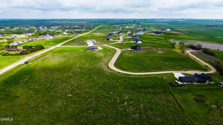 6954 Rockridge Drive, Bismarck, ND 58503 - #2