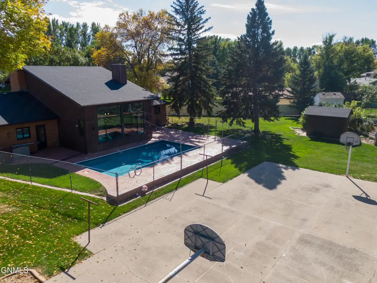 1524 Woodsman Place, Bismarck, ND 58504 - #1