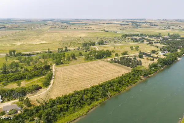 4670 Tomahawk Trail S, Mandan, ND 58554