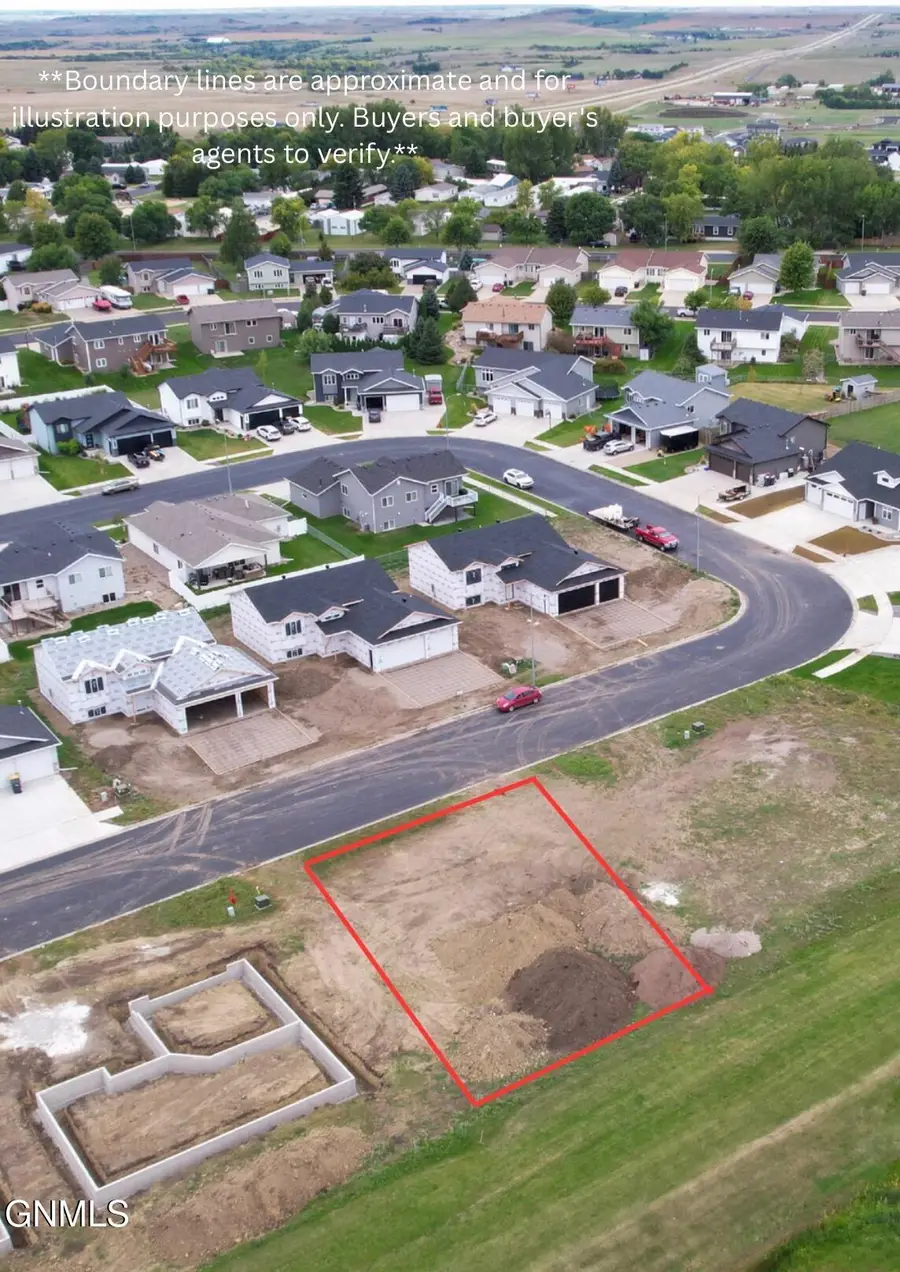 4009 Amari Loop Nw, Mandan, ND 58554 - #3