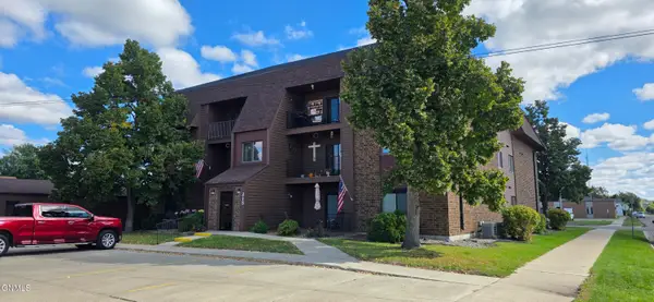 215 3rd Avenue Ne #11, Valley City, ND 58072