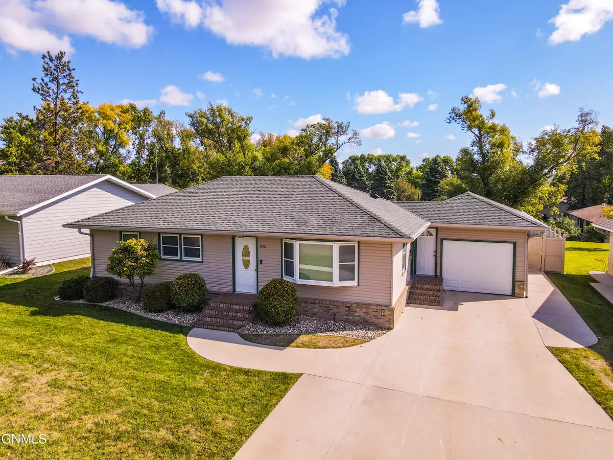 1230 Central Avenue N, Valley City, ND 58072 - #1