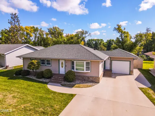 1230 Central Avenue N, Valley City, ND 58072