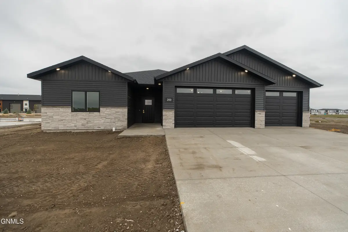 200 Paradise Drive, Bismarck, ND 58504 - #1