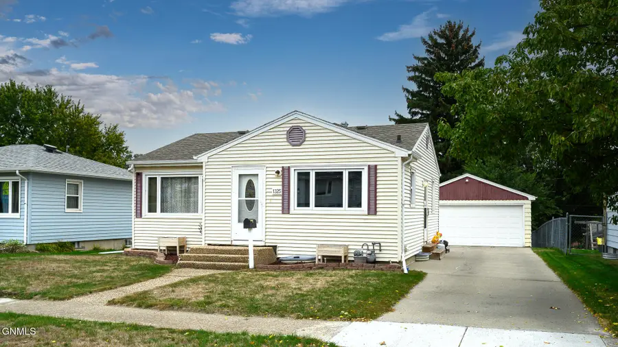 1325 N 15th Street, Bismarck, ND 58501 - #2