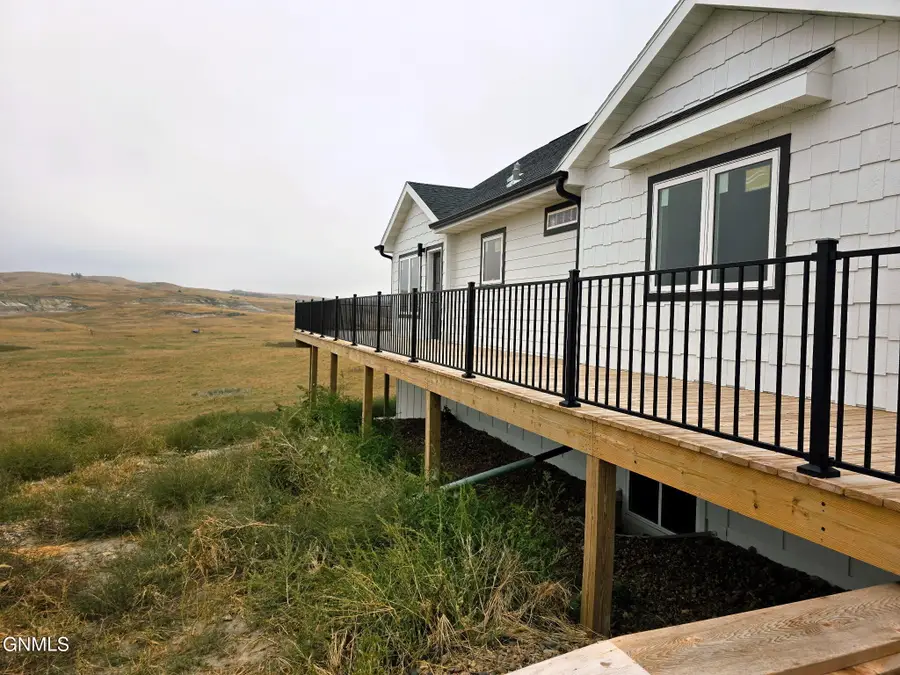 12442 21p Street Nw, Watford City, ND 58854 - #3