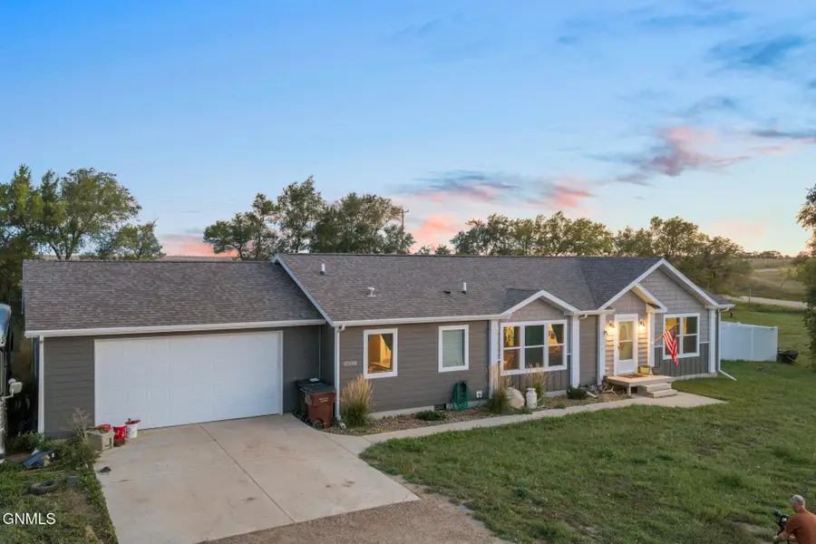 12588 32nd A Street Nw, Watford City, ND 58854 - #2