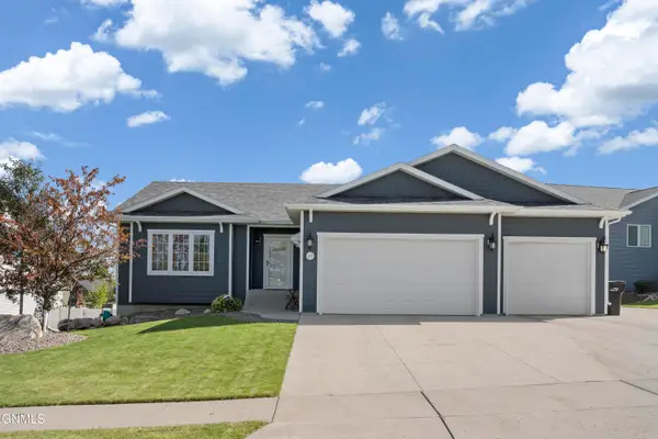5405 Onyx Drive, Bismarck, ND 58503