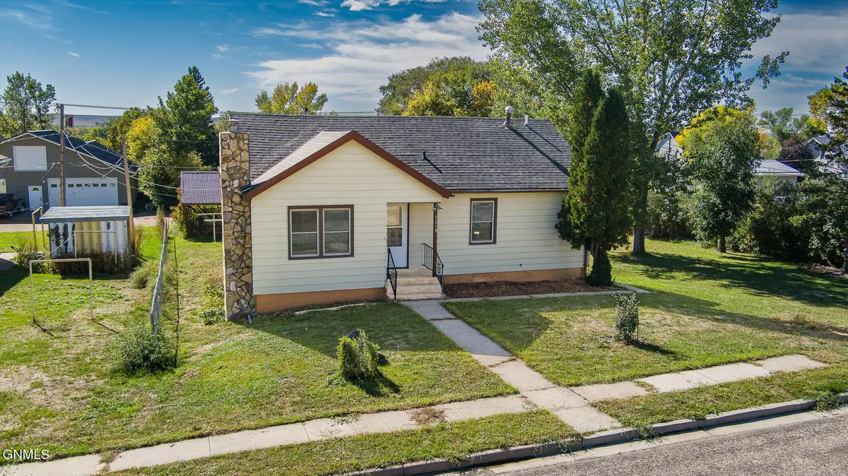1219 E 4th Avenue, Washburn, ND 58577 - #1