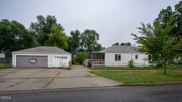623 N 10th Street, Bismarck, ND 58501