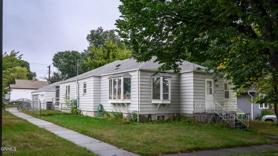 623 N 10th Street, Bismarck, ND 58501 - #2